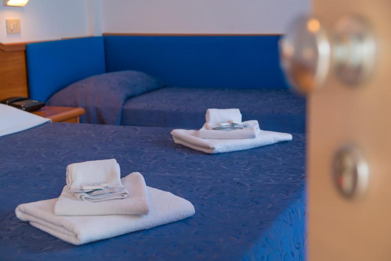 Ciccio Hotel Мисано Адриатико Екстериор снимка