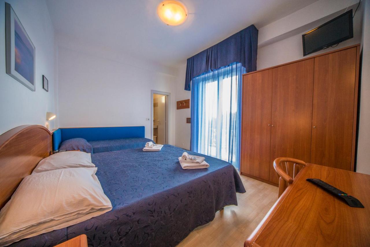 Ciccio Hotel Мисано Адриатико Екстериор снимка