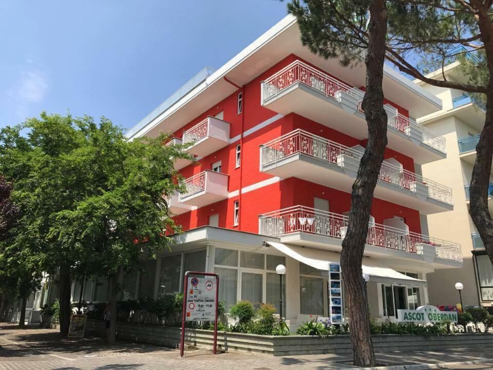 Ciccio Hotel Мисано Адриатико Екстериор снимка
